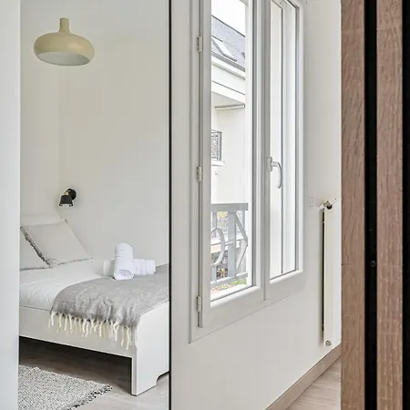 Le Nid - Proche Paris & - Parking - Wifi Apartment